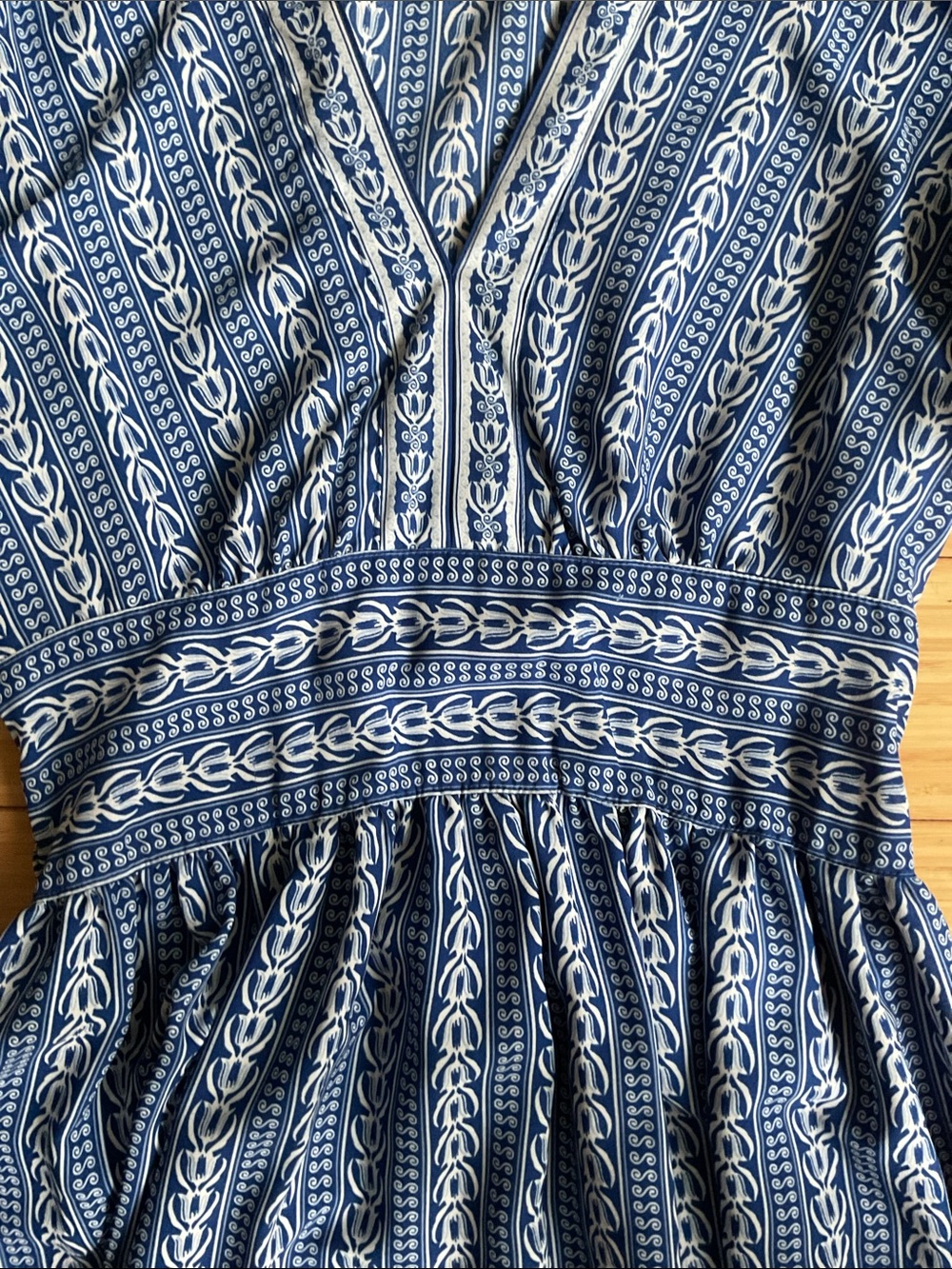 Max Studio Blue Printed V-Neck Maxi Dress - Picture 5 of 8